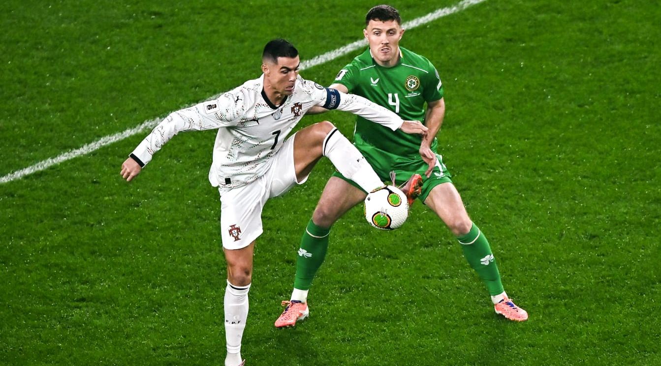Siku ke Bek Irlandia dan Kartu Merah, Ronaldo Tetap Aman untuk Piala Dunia