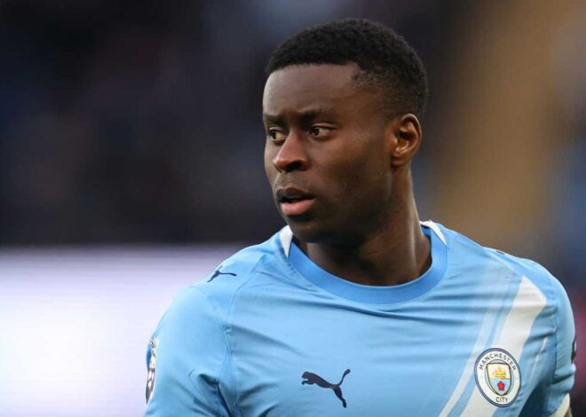 Liverpool dinilai menyia-nyiakan peluang penting terkait transfer Marc Guehi yang berujung pada kerugian besar