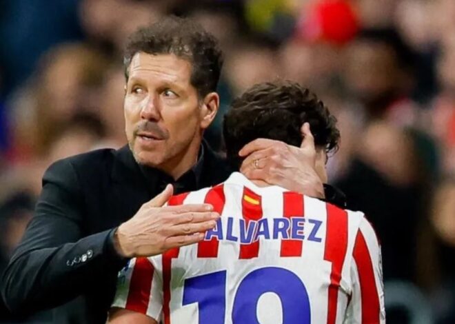 Julian Alvarez Akhirnya Bicara dengan Simeone, Atletico Madrid Tetap Tak Mau Melepasnya